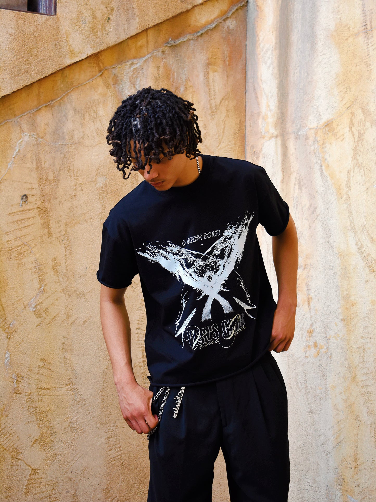 A DRIFT AWAY TEE