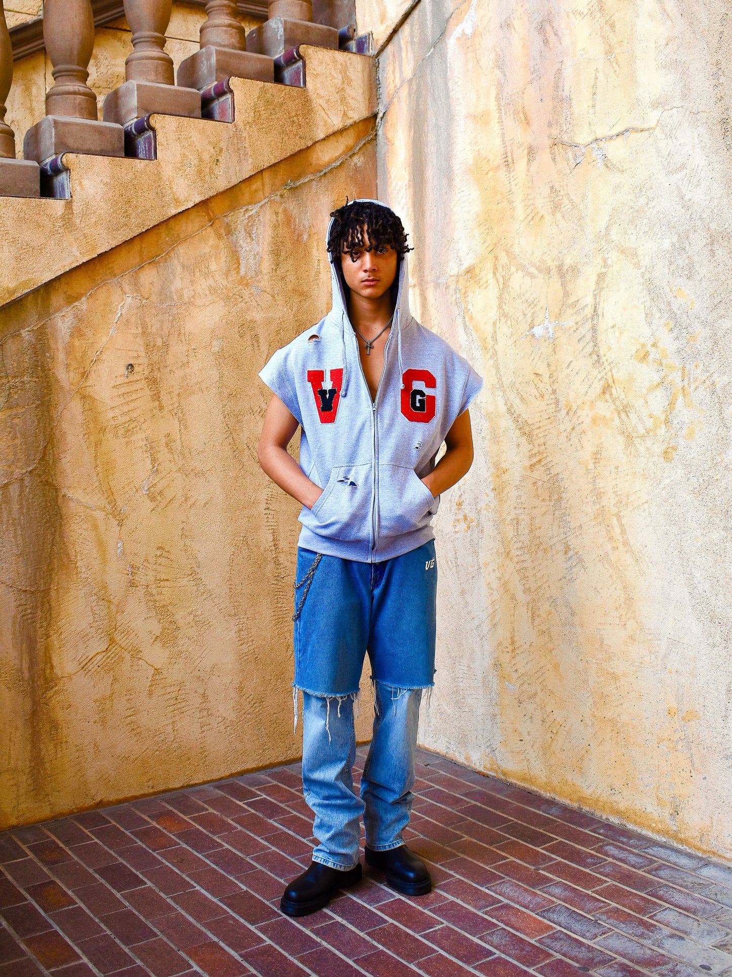 HEATHER GREY "OFF ROAD" SLEEVELESS ZIP-UP